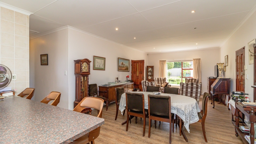 3 Bedroom Property for Sale in Chanteclair Western Cape